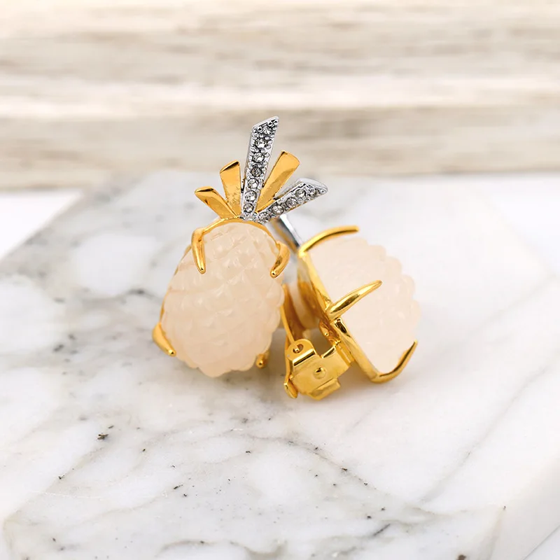 

New Arrival Fashion Luxury Personalized Ear Clips Elegant Simple Style Pineapple Without Ear Piercings Can Be Worn in Niche Ears