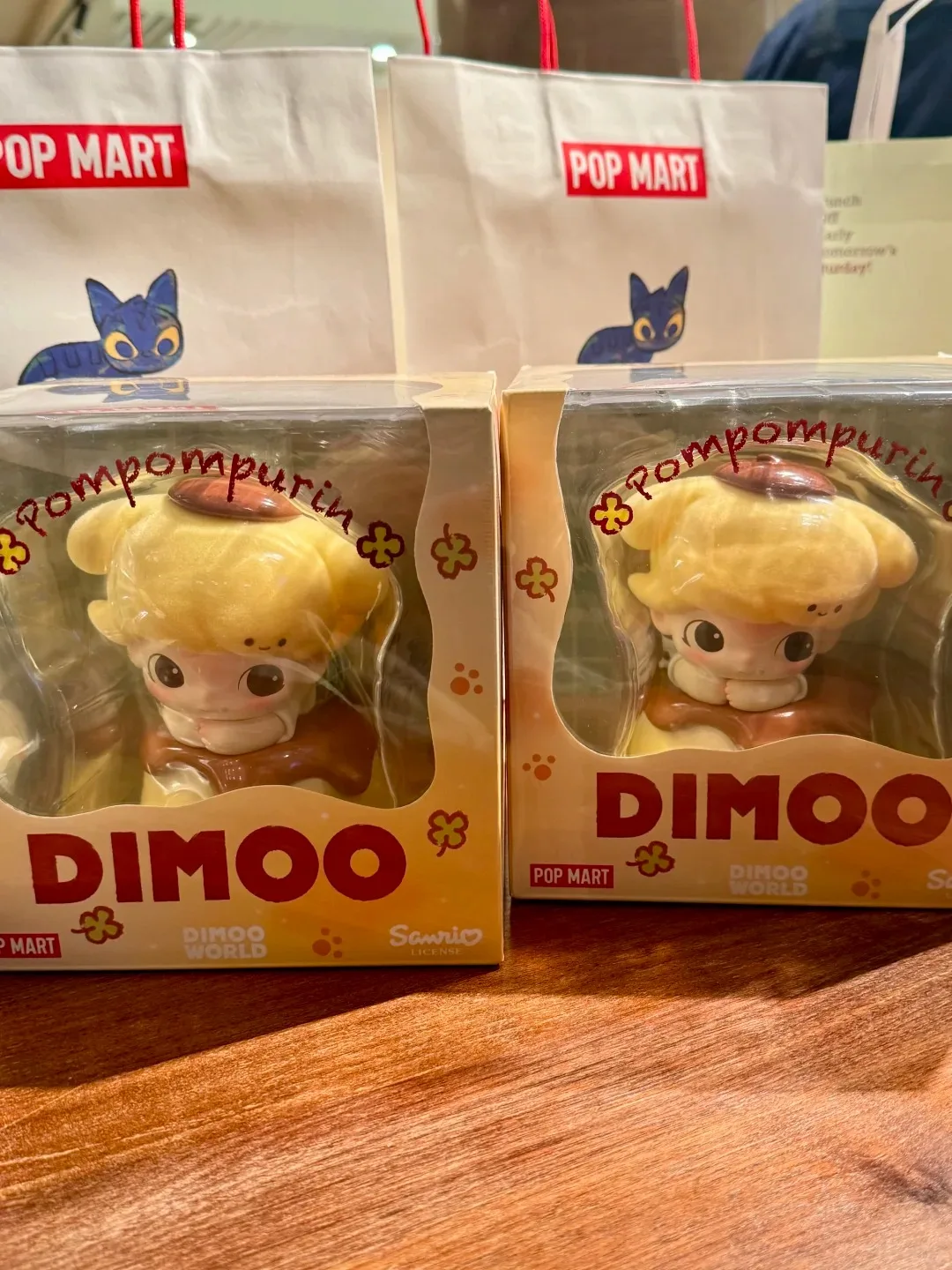 

POP MART DIMOO WORLD Sanrio Big-eared Dog and Pudding Dog Series Exquisite Figurine Cute Collection Decorative Item Gift