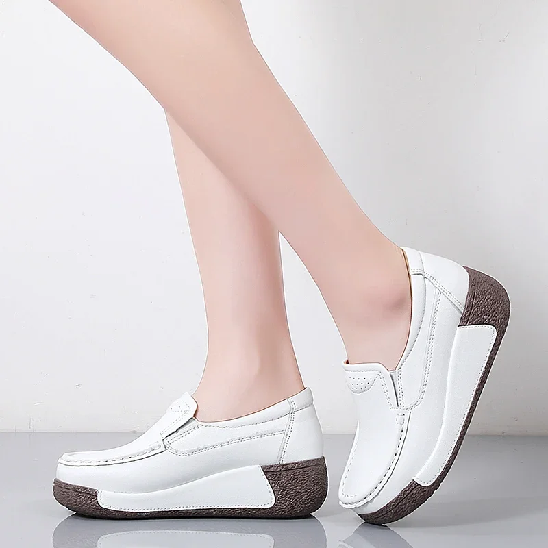 Leather Ladies Platform Moccasins Slip on Chunky Sneakers Designer Women's Loafers Women Rocking Mother Shoes Zapatillas Mujer