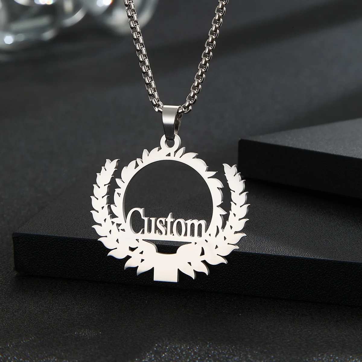 

Cxwind Personalized Custom Name Flower Leaves Necklace Stainless Steel Nameplate Chain Pendant Choker Party Jewelry Couple Gifts