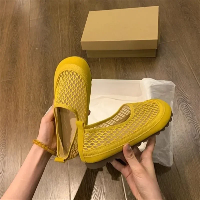 Hollow Out Shoes Summer Women's Soft Soled Flat Bottomed Shallow Mouth Casual Portable Walking Shoes Flat Soles Sandals