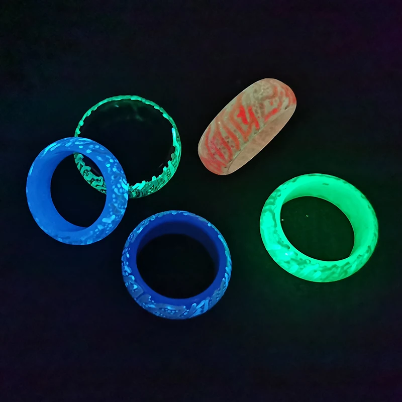 Fashion Colorful Luminous Resin Ring Women Men Fluorescent Glowing Rings Jewelry Glow In The Dark Finger Ring Band Halloween