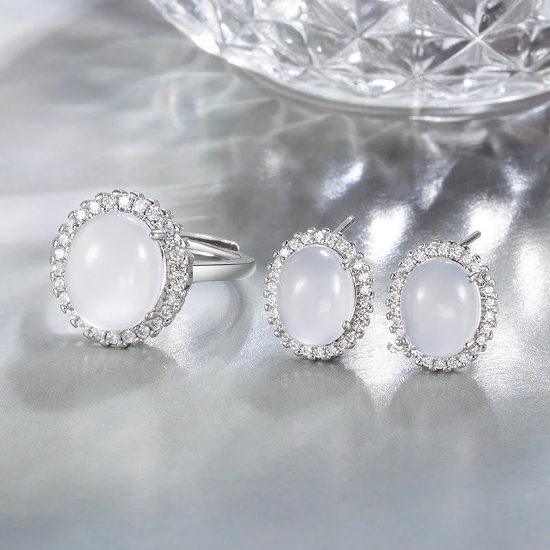 

Ice-transparent Jade Oval Full Diamond Open Ring Women's Light Luxury High-end Fashion Versatile White Chalcedon Earrings