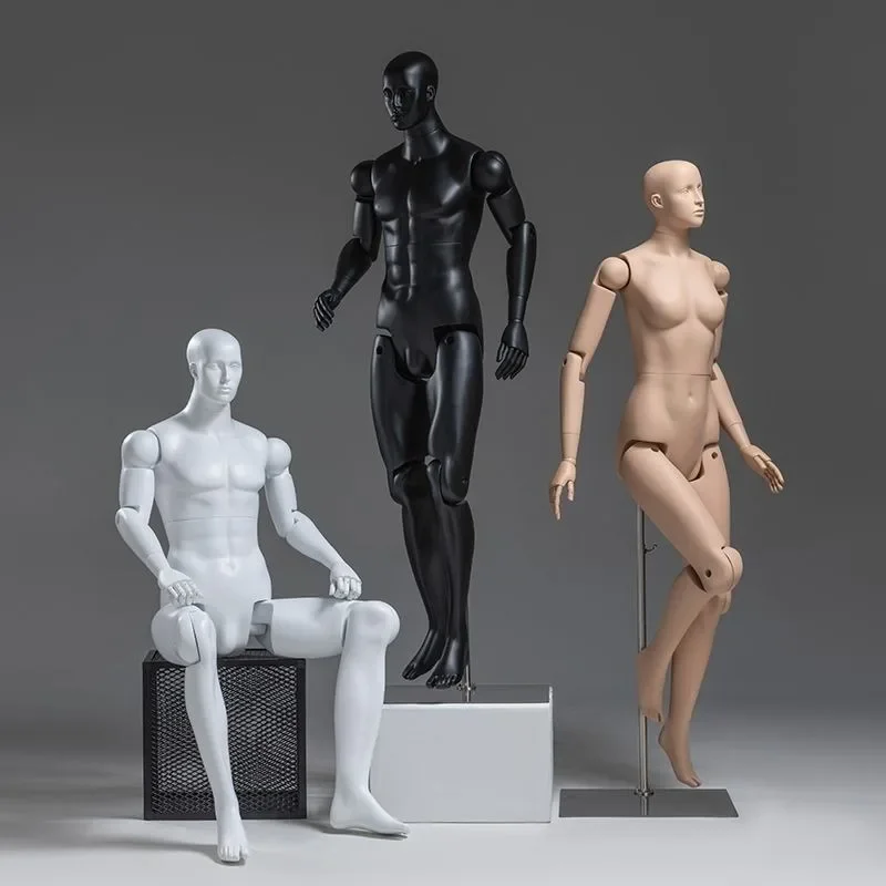 Robot model props, female and male models