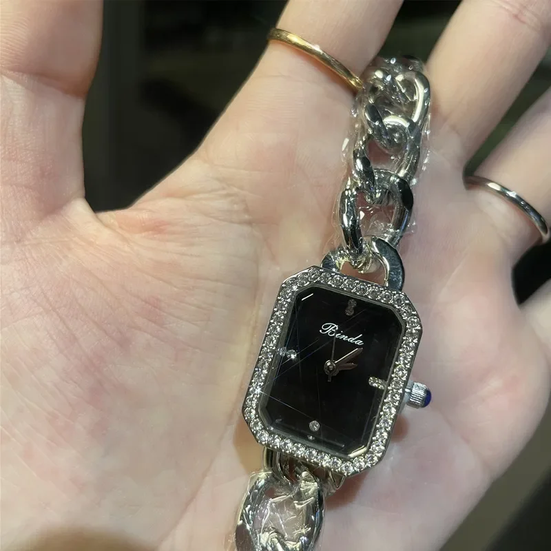 Orologi da donna quadrati di lusso orologi da polso femminili neri in oro con diamanti eleganti orologi da donna con bracciale Montre Femme