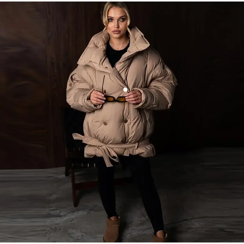 Übergroße Mäntel für Damen, mit Revers, Schulterklappen, doppelreihig, mit Schnürung am Saum, wattierte Jacken, Winter, langärmelig, einfarbig, neue Oberbekleidung. – Detail 5