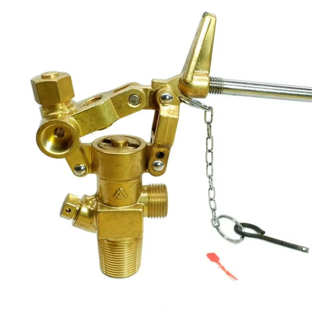 Heavy duty gas cylinder valve accessories, suitable for equipment with inclined structures