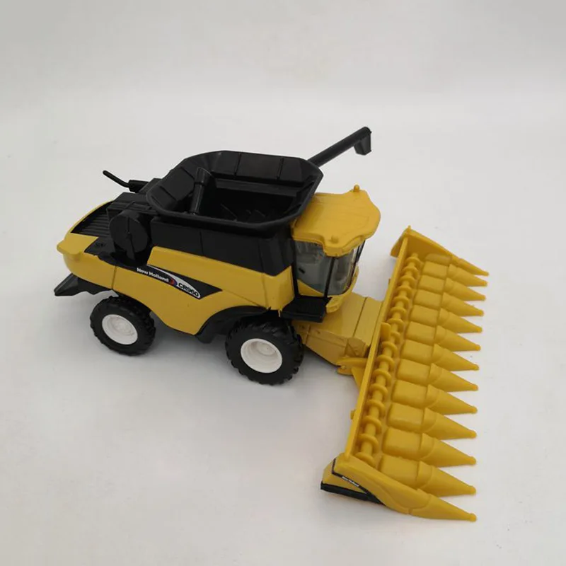 Diecast Alloy 1:64 Scale CR960 Engineering Truck Models Agricultural Vehicle Harvester Model Toy Collectible Gifts Display Show