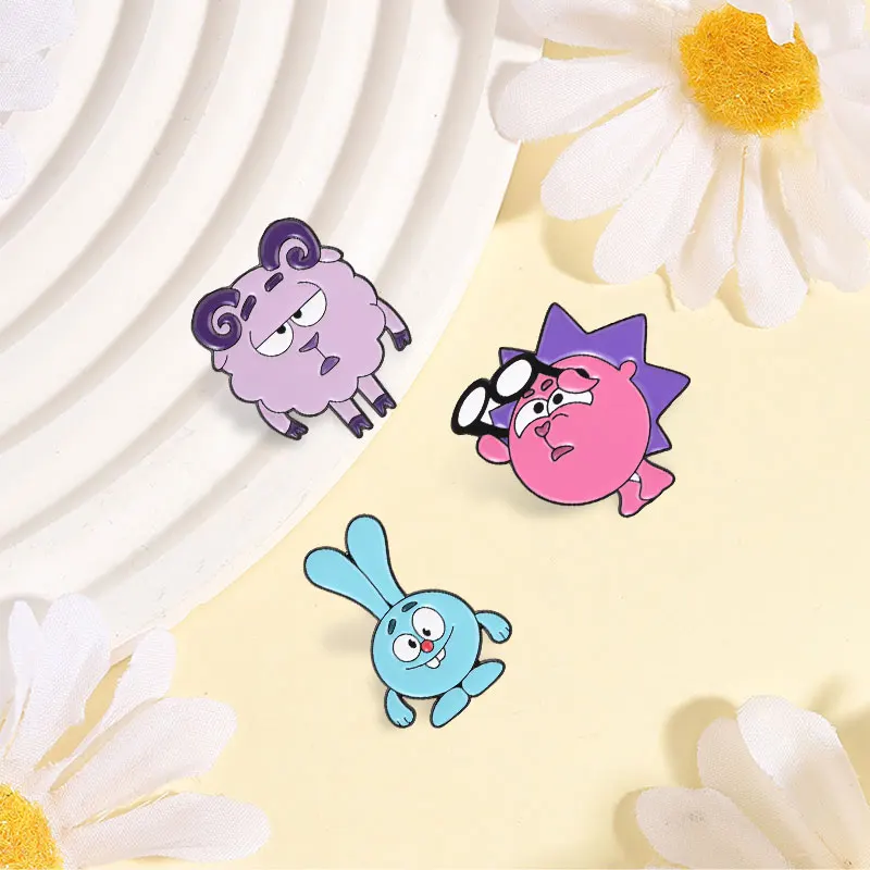 Cartoon Russische Animations-Tier-Emaille-Anstecknadeln: Süßer Rosa Igel, Lila Schaf, Blauer Hase – Broschen für Rucksack, Revers, Abzeichen, Schmuckgeschenk – Detail 4