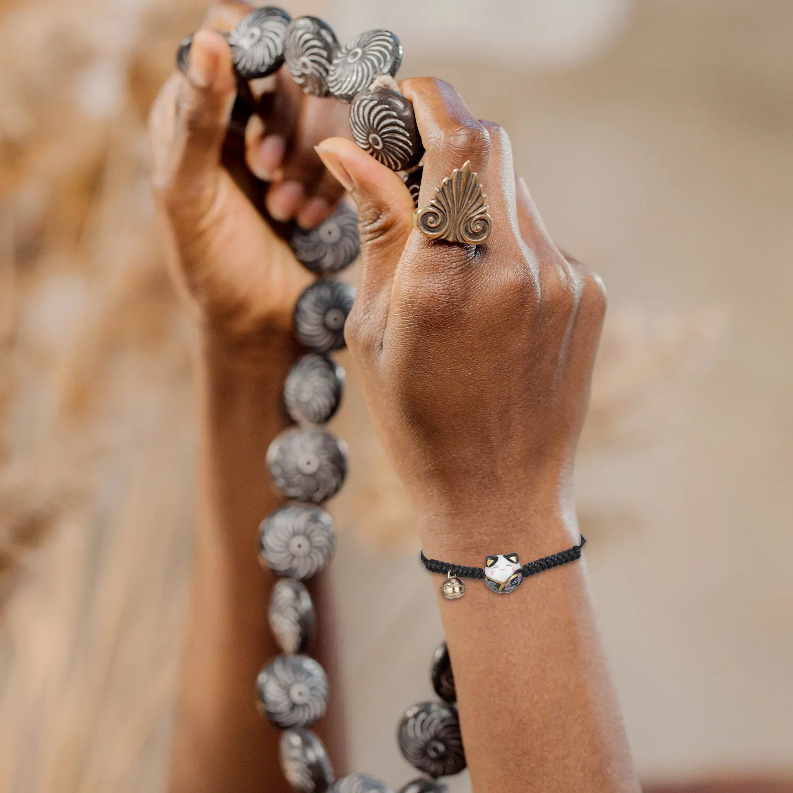 

Набор из 3 браслетов с кошкой Манэки-нэко, регулируемый веревочный браслет на запястье для женщин и мужчин, японский талисман, минималистичное украшение, подарок на удачу