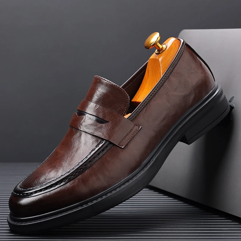 

Men's Casual Genuine Leather Shoes Mens Fashion Party Wedding Loafers Moccasins Men Slip-on Light Comfortable Driving Flats