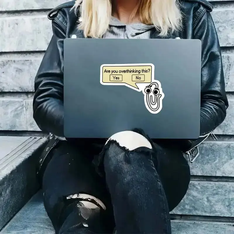 [ملصق علاجي مضحك] HAILUREY مضحك "هل أن أفكر في هذا؟" ملصق Clippy - ملصق فينيل متين لأجهزة الكمبيوتر المحمولة،