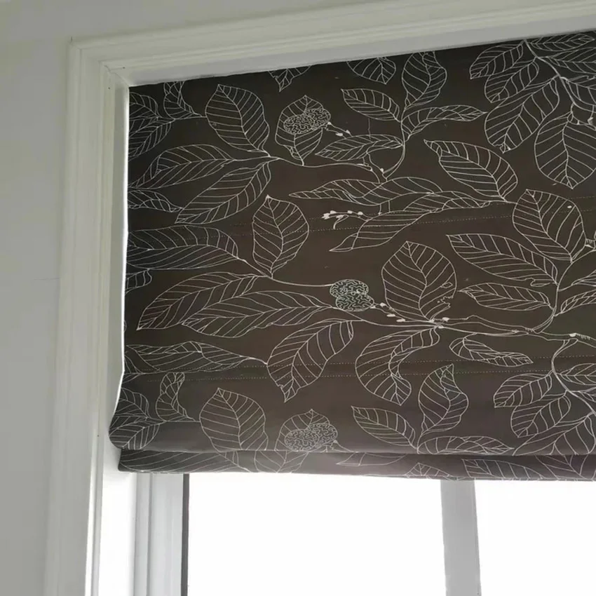 

Pastoral Motorized Black Leaves Printed Flat Roman Shades Customized Roman Blinds For Living Room With Installation Included