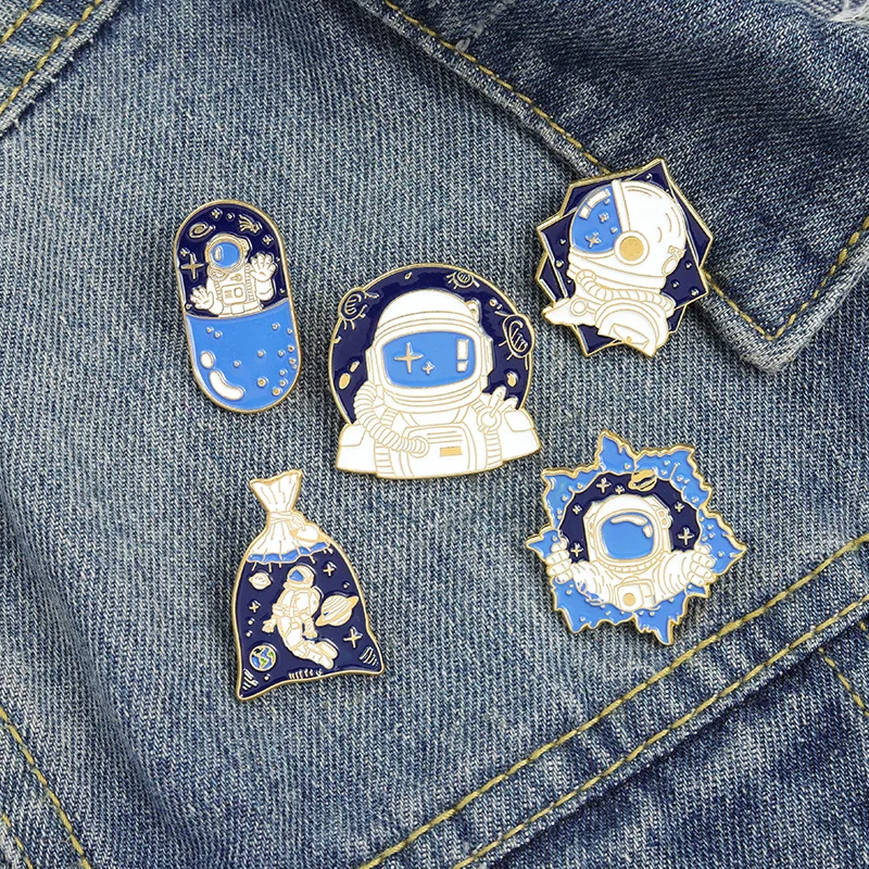 Astronaut Planet Rocket Starry Sky Metal Brooch Backpack Clothing Accessories Brooch Badge Enamel Lapel Pin Space Series Brooch