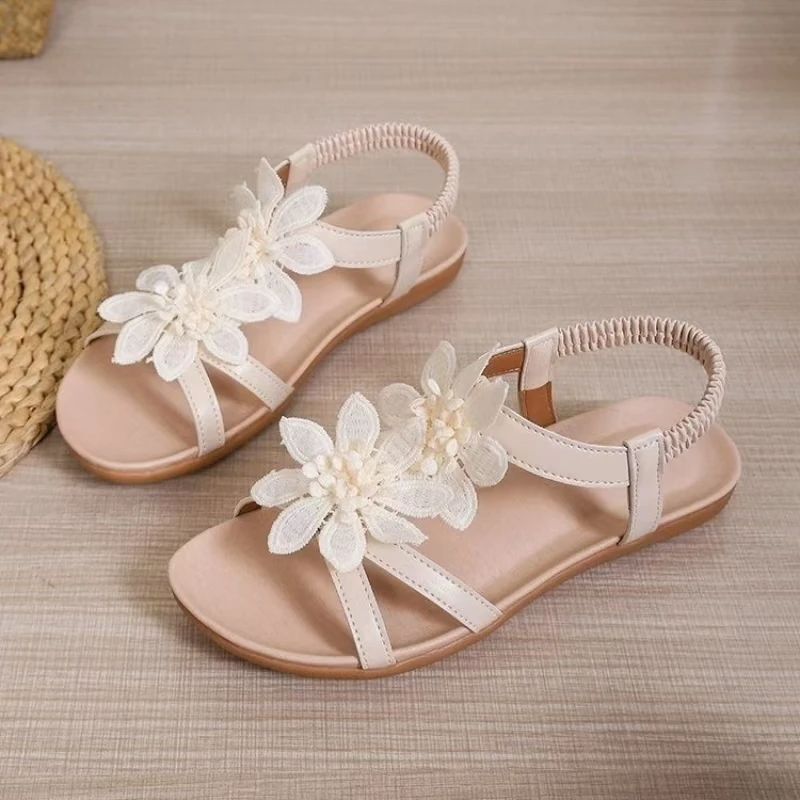 2026 Summer New Women Flat sole Big Size Flower Sandals Soft Sole Open Toe Thin Strap Hollow Slip On Bohemian Beach Sandals