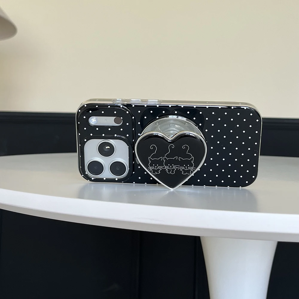 Funda de teléfono con carga inalámbrica magnética de lunares negros con bonito corazón 3D para IPhone 16 15 14 Pro Max 17 Pro Max Magsafe Funda