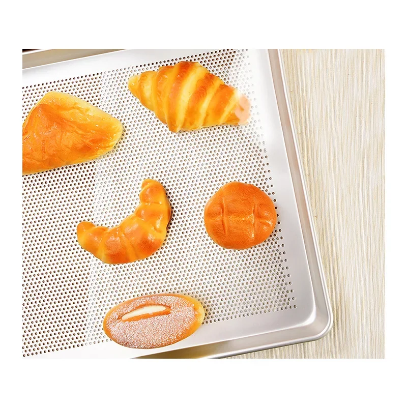 

Non-Stick Perforated Aluminum Baking Pan 60x40cm - Easy-Clean Tray for Cake Buns Bakeries Perfect for Daily Bakings & Roasting