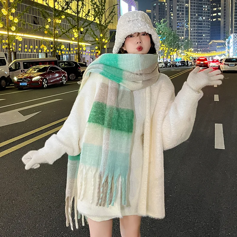 New Fashion Design Muffler Female Fairy Powder Gradual Change Tassel Mohair Scarf Women Winter Thermal Imitation Cashmere Scarf