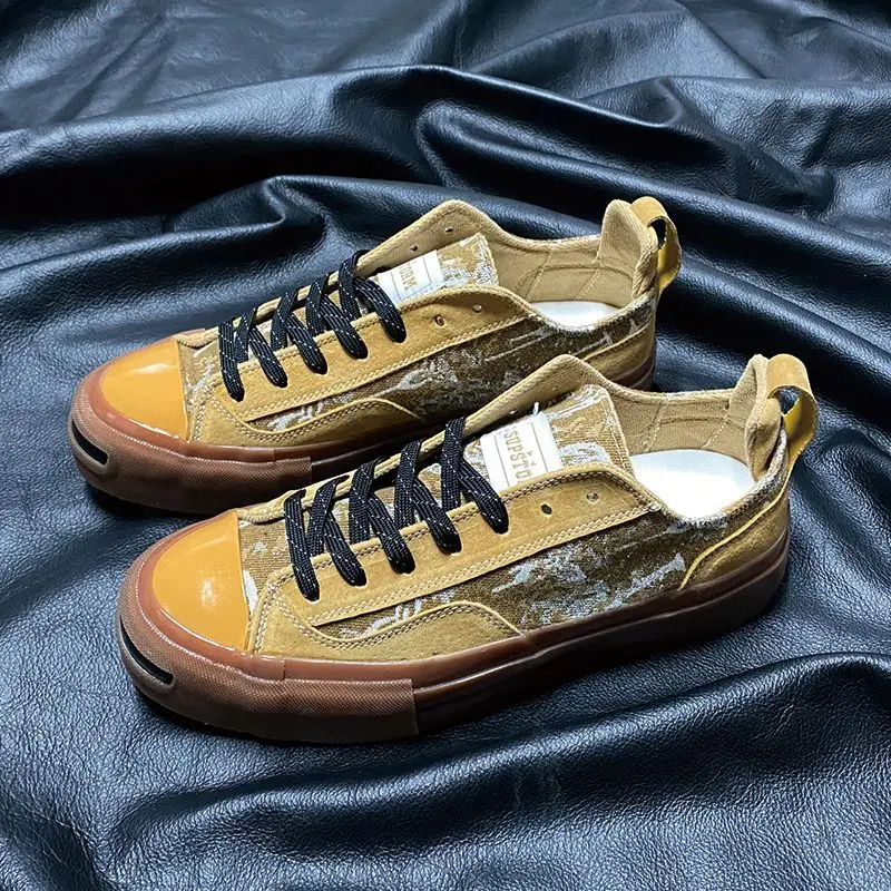 

2026 new retro khaki low top vulcanized thick soled canvas sports shoes for couples casual shoes