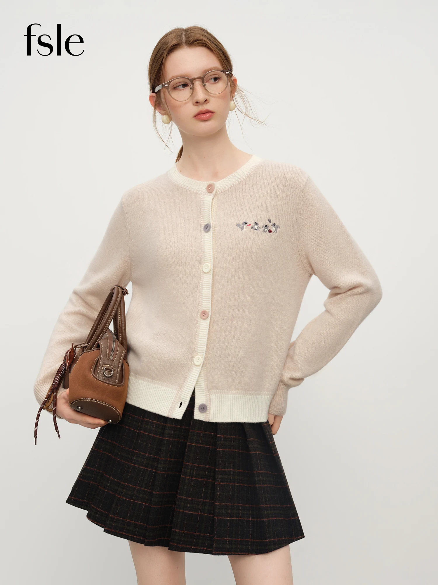 

FSLE Winter 2025 Women's Retro Color Block Knit Cardigan - Novelty Embroidery Round Neck French Style Top with Cozy Comfort