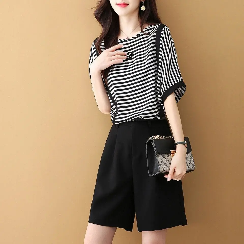 Oversized Casual Women\'s Set Summer New Short Sleeved Striped T-shirt and High Waisted Shorts Trendy Two Piece Set for Women