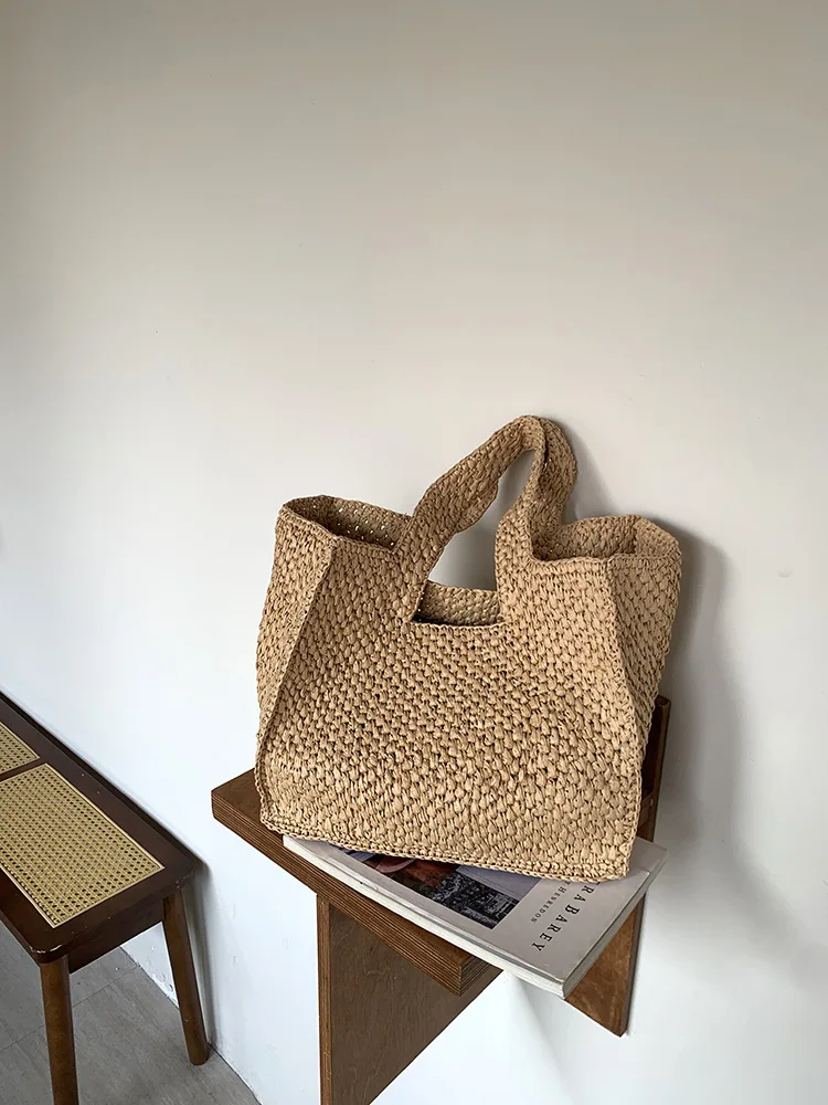 

2026 New Summer Straw Tote Bag for Women Handmade Woven Beach Bag Large Capacity Shoulder Bag Casual Daily Shopping Handbag