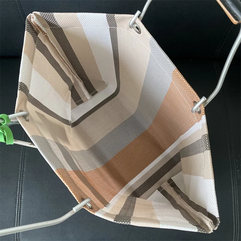 حقائب يد من الألومنيوم المنسوجة للرجال والنساء، وحقائب تسوق كاجوال، وحقائب حمل