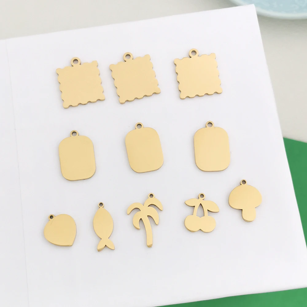3pcs/lot Stainless Steel Pendant Charm Enamel Cherry Strawberry Sacred Heart Fish Mushroom Lemon Necklace Gold Color Wholesale