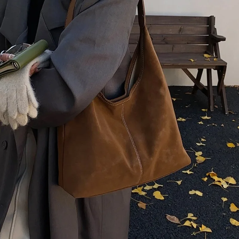 

Attractive Timeless Diaper Bag Tote Parenting Travel Work Trip Exquisite Charming Dainty Sleek Elegant Practical Versatile