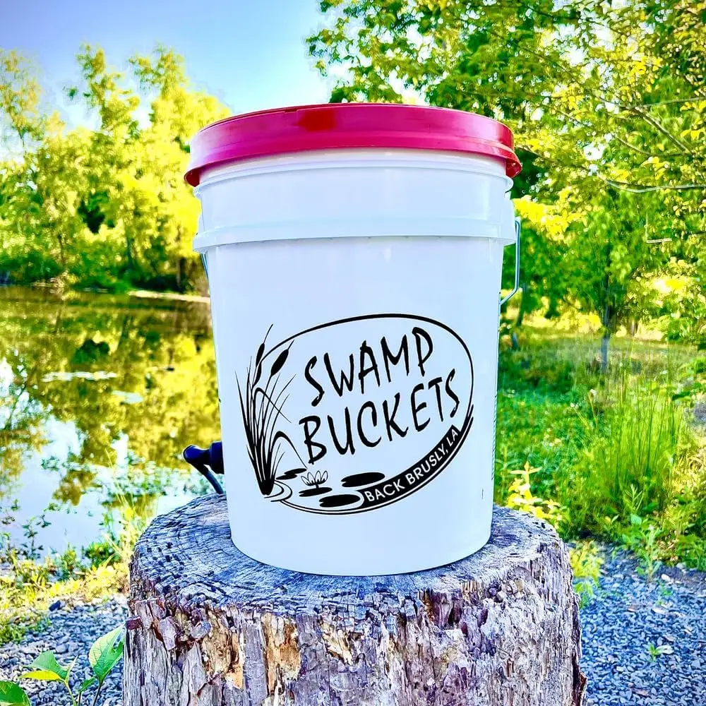 The Original Swamp Bucket Electric Seafood Boiler - 5 Gallon Capacity Crab/Crawfish Cooker with Safety Lid - Indoor/Outdoor Use