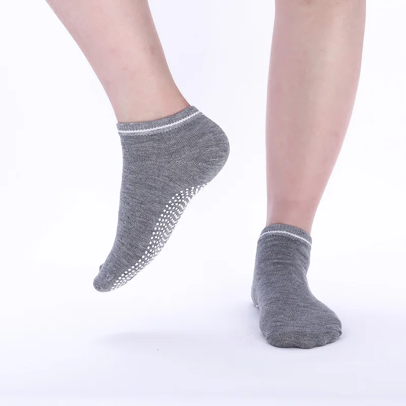 Calcetines de Yoga antideslizantes de silicona de color caramelo de algodón transpirable para mujer Pilates danza y entrenamiento físico calcetines de interior
