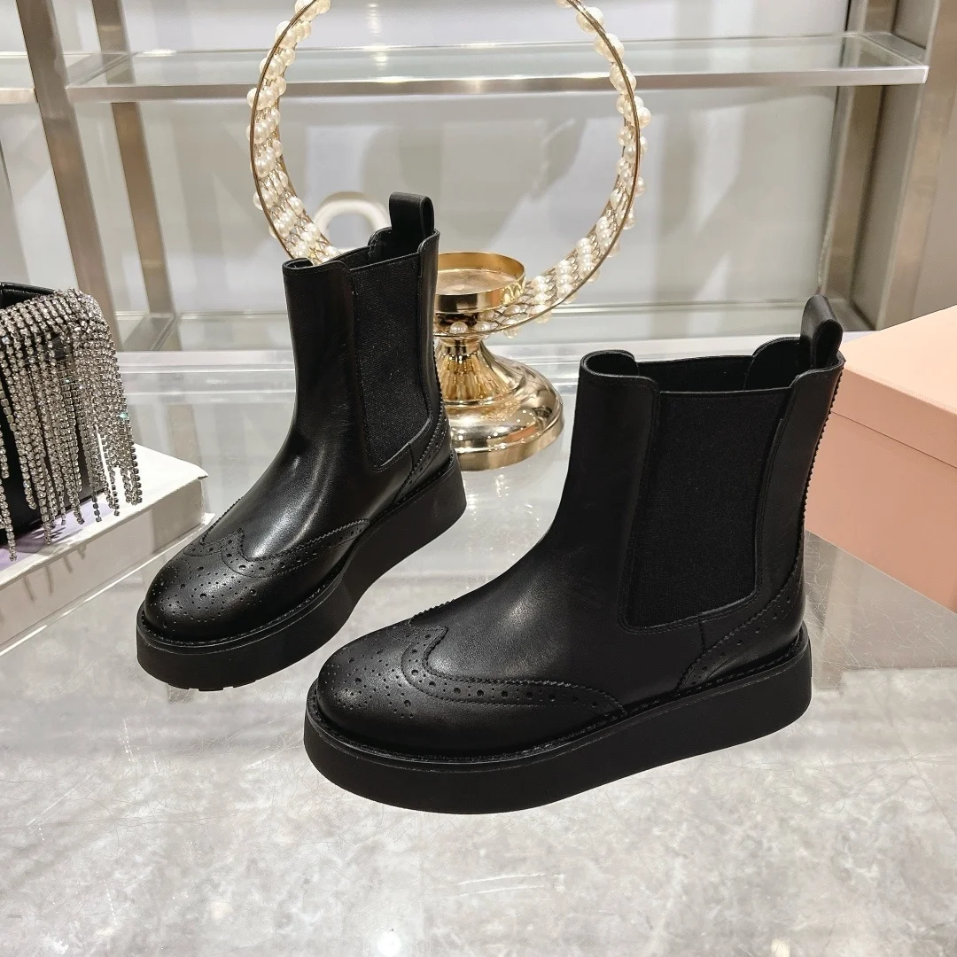 2026 High Quality winter Women Shoes Retro Slip On Ankle Boots Casual Commute Fashion Footwear ch24090851