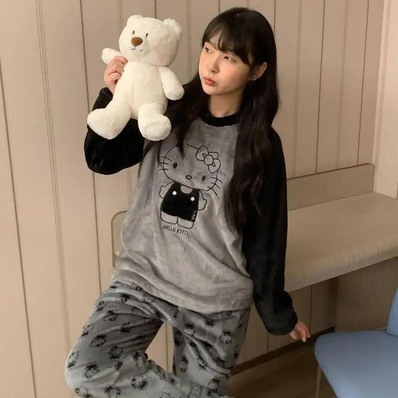 

Sanrio аниме коралловый флис утепленная домашняя одежда с героями мультфильмов для девочек милая ночная рубашка Hello Kitty Kawaii женский плюшевый теплый фланелевой пижамный комплект