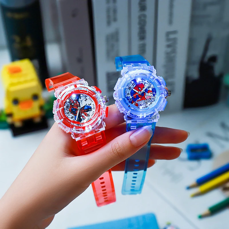 Disney Cartoon Spider Hero Kids Meisjes Kinderen Quartz Pointer Horloge Lichten Knipperende Party Geschenken Speelgoed Horloges Klok