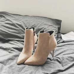 Women Wedding Boots Red 2023 New Genuine Leather Fashion Large Size 43 Women Ankle Boots Women Mid-heel Pointed Ladies Booties