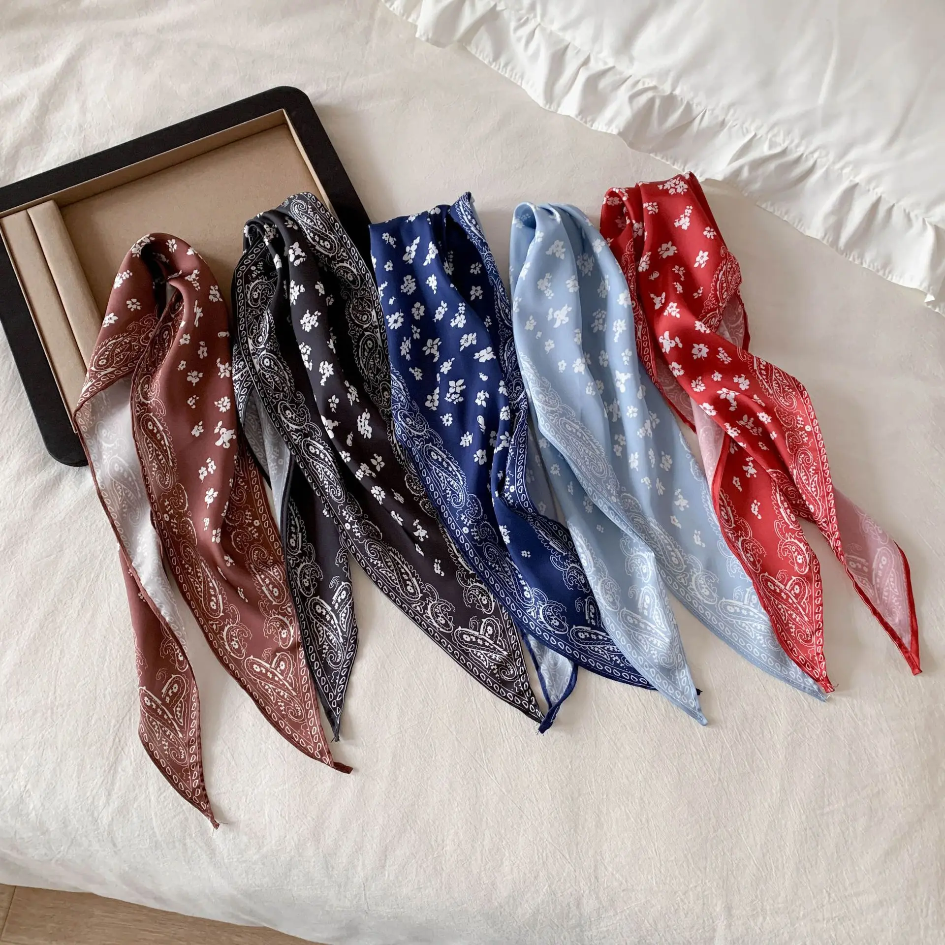 Bandana Scarf Vintage Paisley Diamond Print Garden Style Lightweight Cotton Linen Versatile Hair Neck Wrap Belt Women Gift