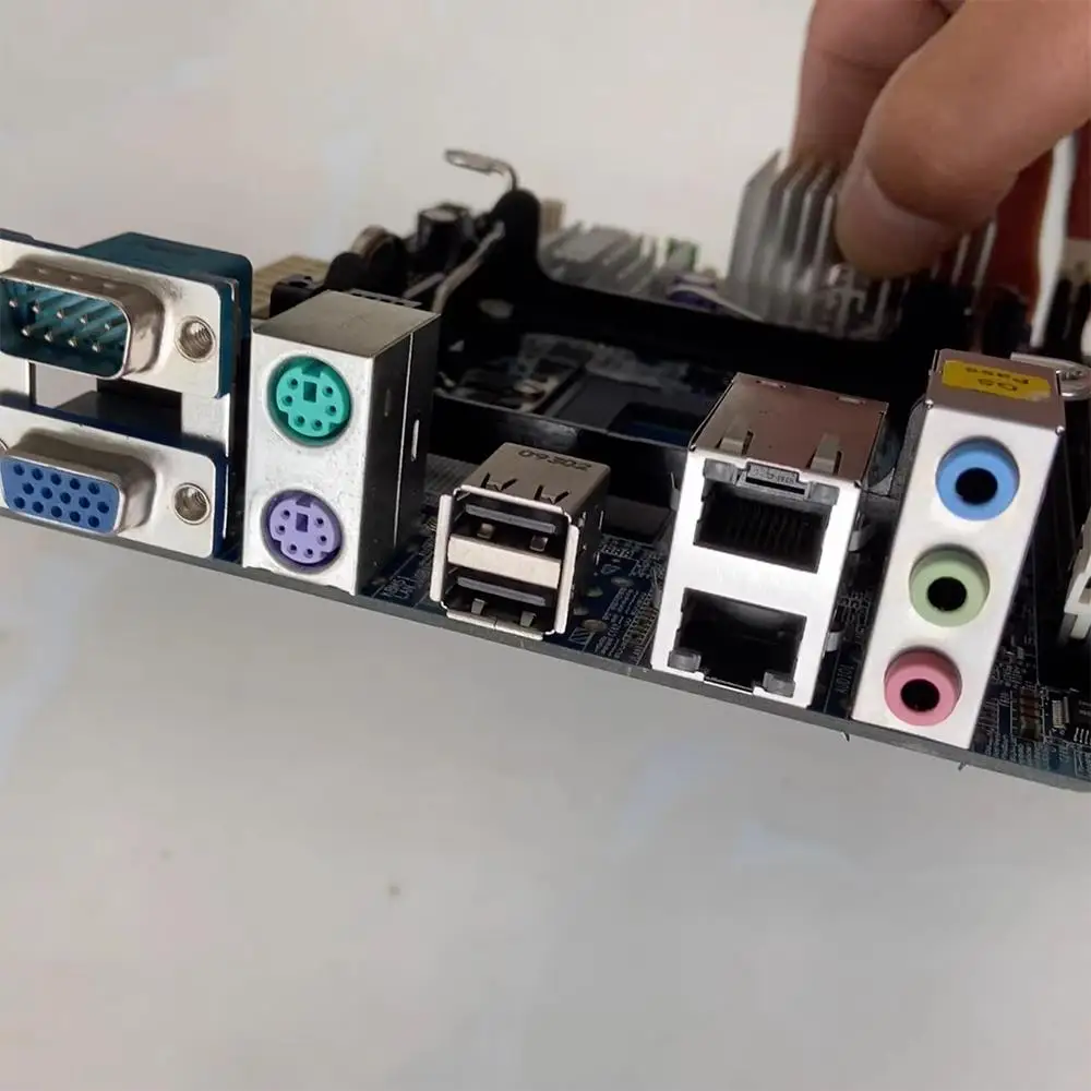 AIMB-253L الأصلي ل Advantech I945GM Mini ITX AIMB-253L-00A1E اللوحة الأم الصناعية