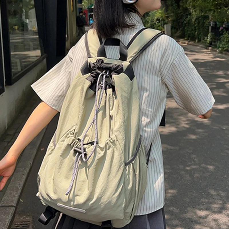 

1pcs Drawstring backpack Casual Backpack Women Large Capacity Fashion Student Pleat Schoolbag Cloth Bag Travel Backpack