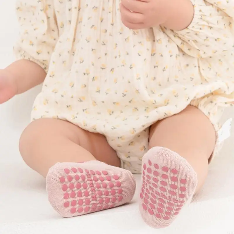 

G2TC Cotton Socks with Anti Skid Soles for Girls Boys Breathable Ankle Socks