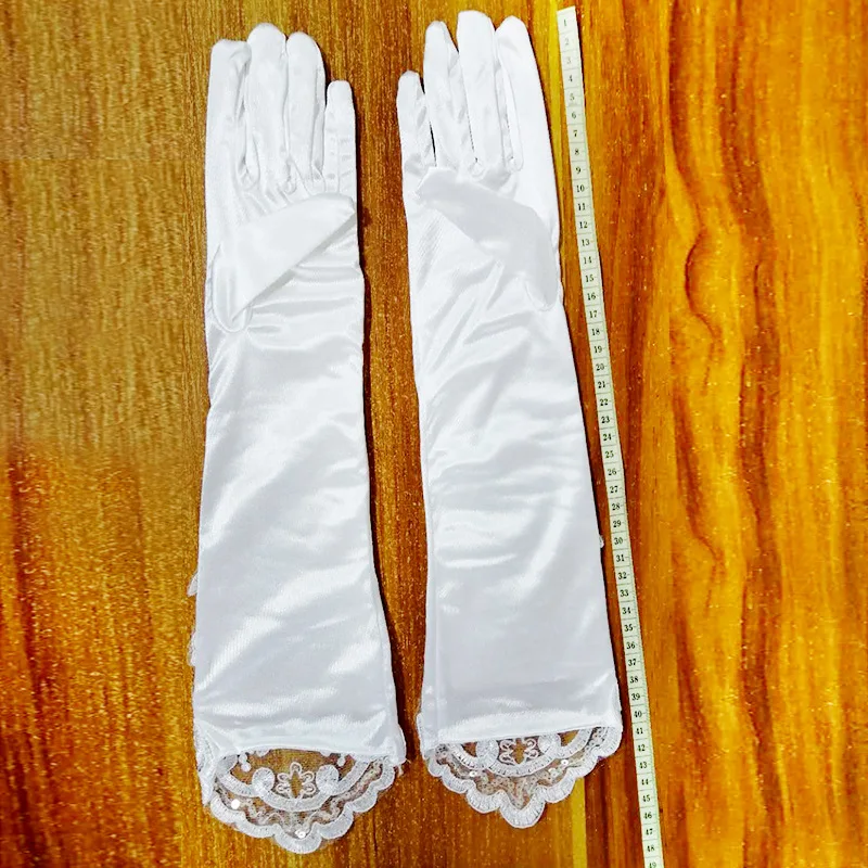 Gants pour patients avec appliques en dentelle florale perlée, longs coudes charmants