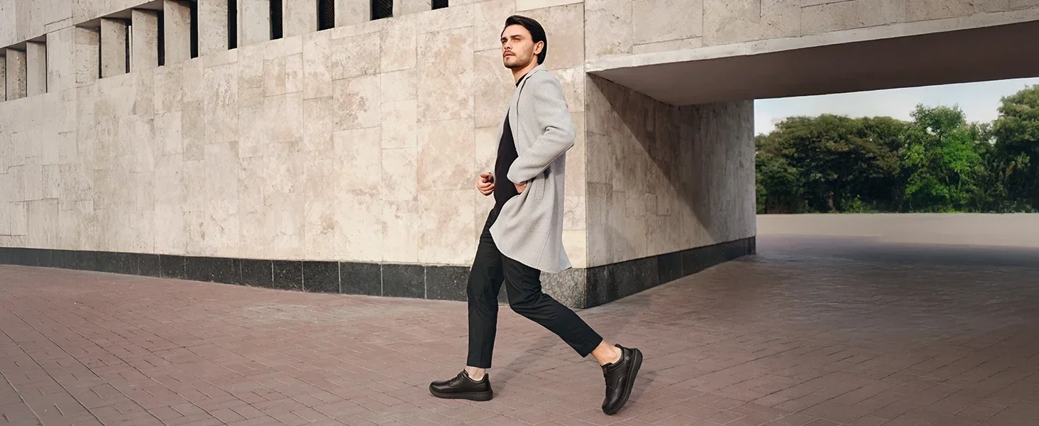FitVille Herren-Slipper aus Leder, leichte, legere Business-Slipper mit Fußgewölbestütze für geschwollene und breite Füße – Detail 5