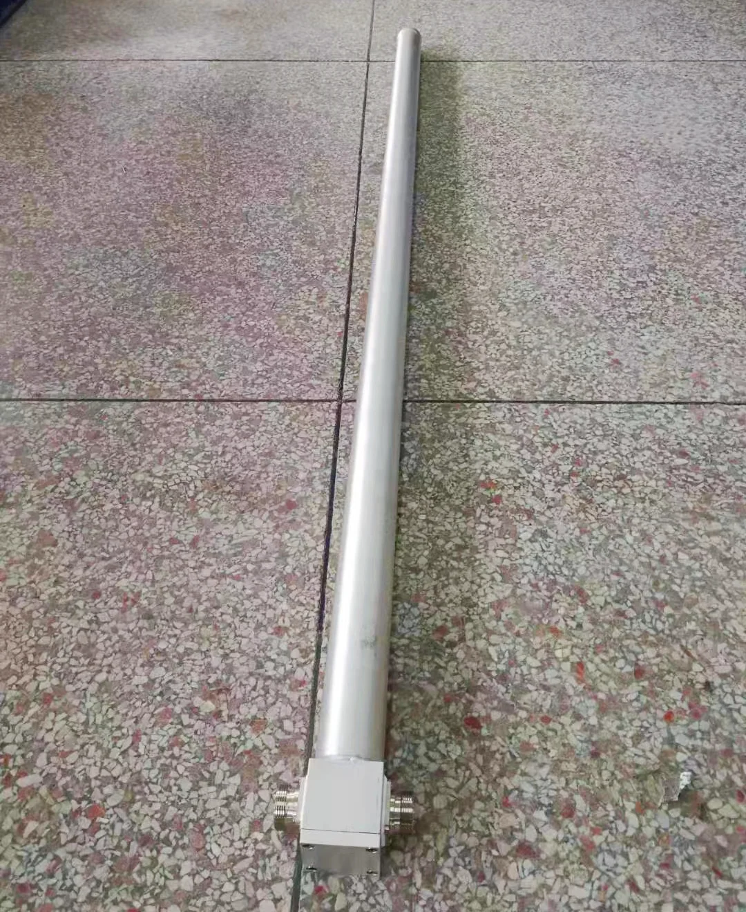 2-Bay-FM-Dipolantenne für FM-Transmitter