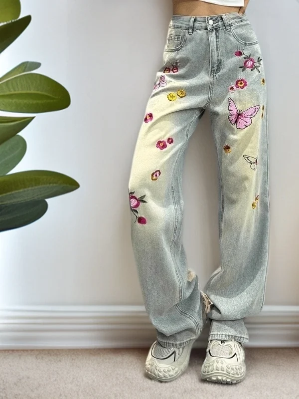 

Casual Embroidered Flower Straight Leg Jeans Women's Slimming Floor-Length Pants High Waist Zipper Closure Water Wash