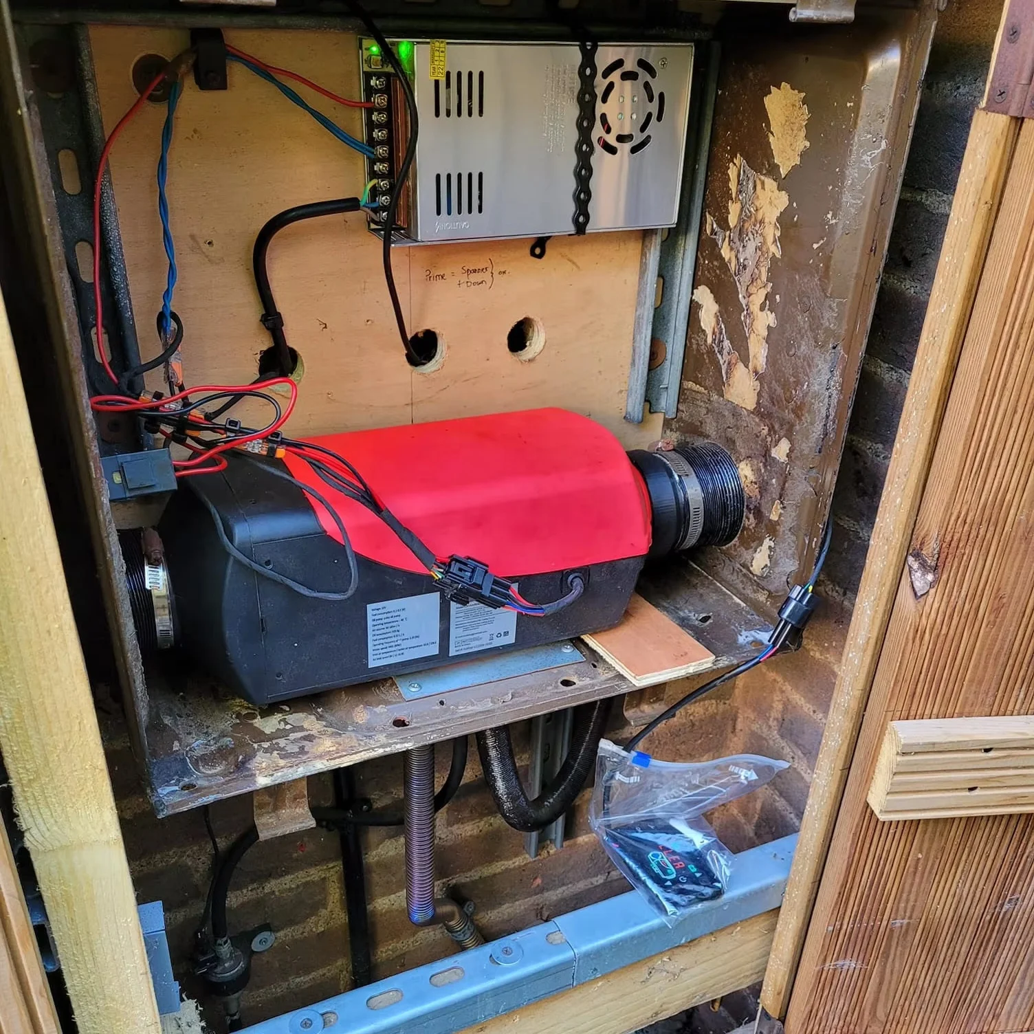 Factory Direct Sales Auto Heater 5kw 2KW 24V 12V diesel air Parking Heater diesel air Heater for Truck Bus