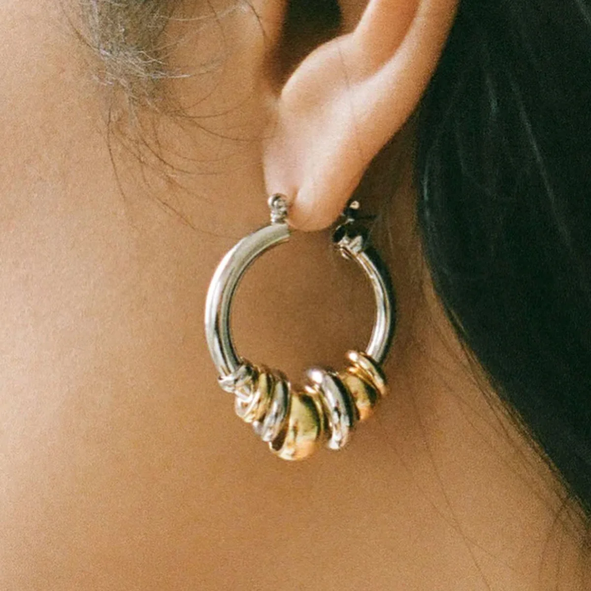 Vintage Small Round Bead Stainless Steel PVD Chunky Circle Hoop Earrings for Women Gold&silver Mix Color Huggie Ear Buckle Aros