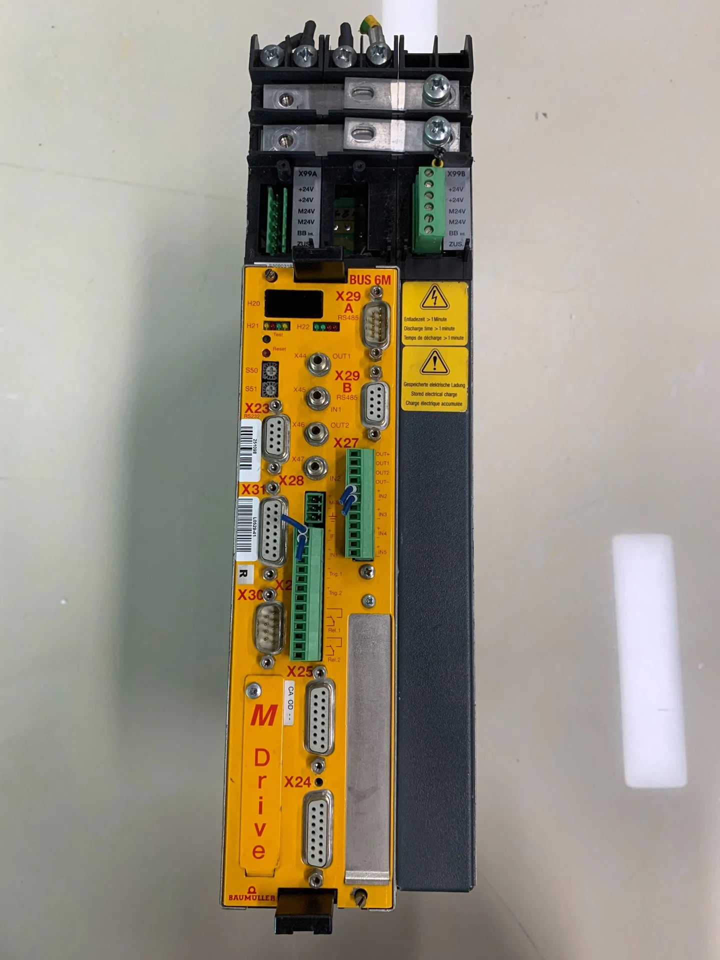 BUS622-15/22-54-M-505 Servo Drive para BAUMULLER BUS 6M