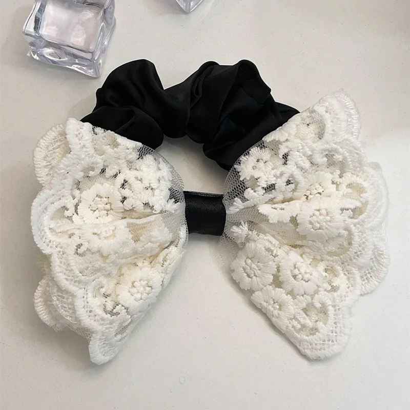 ربطة شعر أنيقة بفيونكة من الدانتيل للنساء والفتيات ، سكرونشي من القماش ، لهجات الفراشة والقوس ، حامل ذيل حصان مرن ، أبيض أنيق