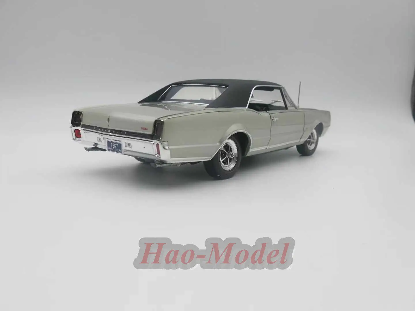 ACME 1:18 For Oldsmobile 442 1967 Alloy Diecast Metal Car Model Toys Boys Birthday Gifts Hobby Display Collection Simulation