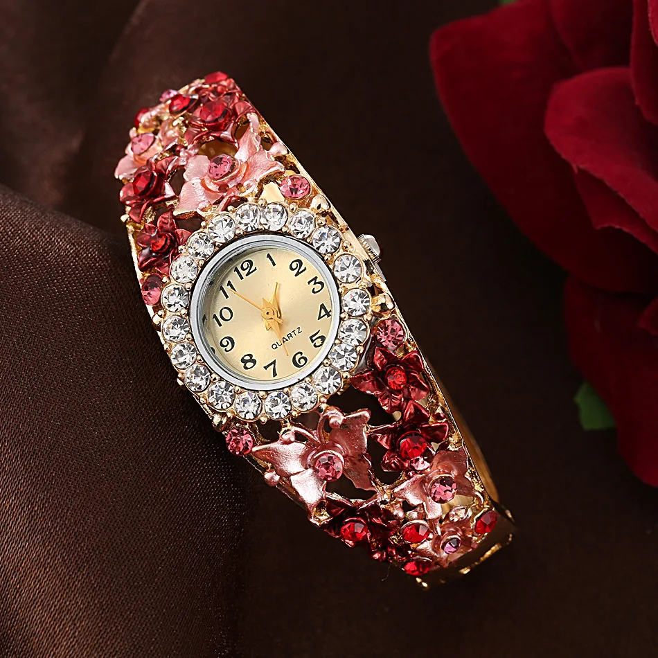 Hot Sales Luxury Diamonds Women\'s Flower Butterfly Dress Watch Round Dial Rhinestone Quartz Bracelet Wristwatch Gifts for Women