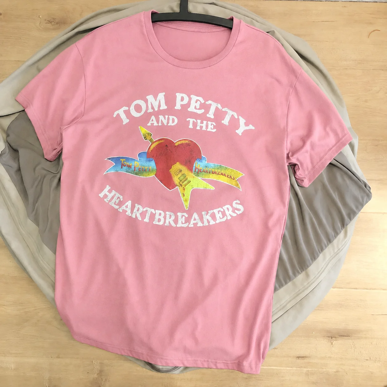 Tom Petty and The Heartbreakers Herz-Gitarren-Grafik Baumwoll-T-Shirt Brustdruck Dunkelblau Unisex Rundhals Kurzarm Herren-T-Shirt – Detail 6
